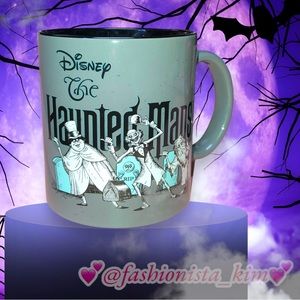 🛍️ Disney’s The Haunted Mansion mug New with tags